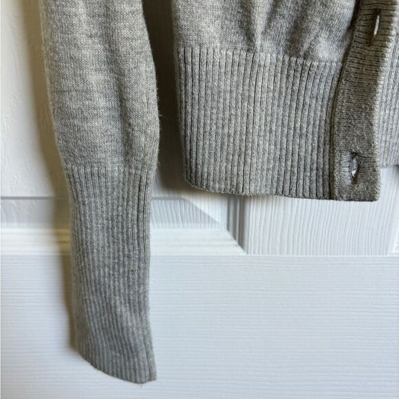 Gray sweater - Picture 3 of 5